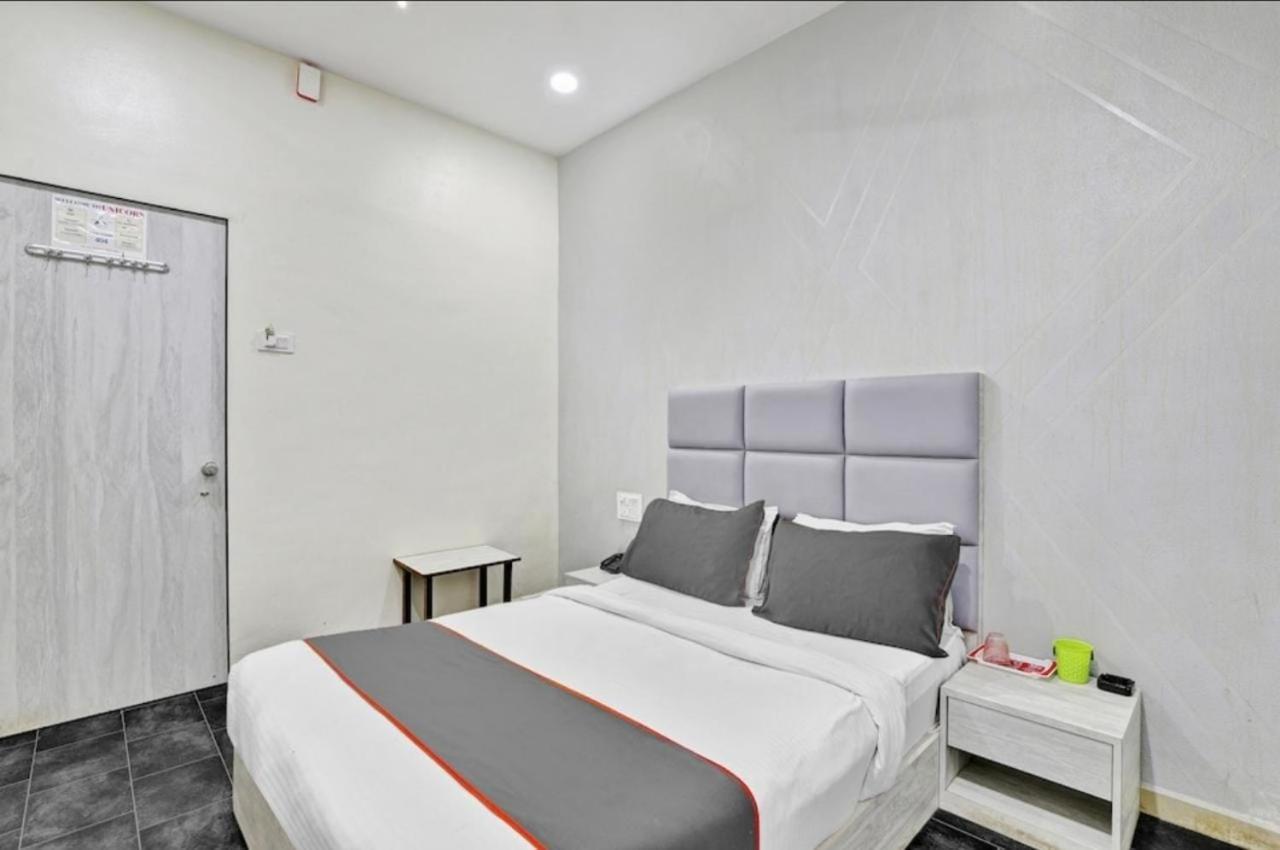 Hotel Unicorn, 苏拉特 外观 照片
