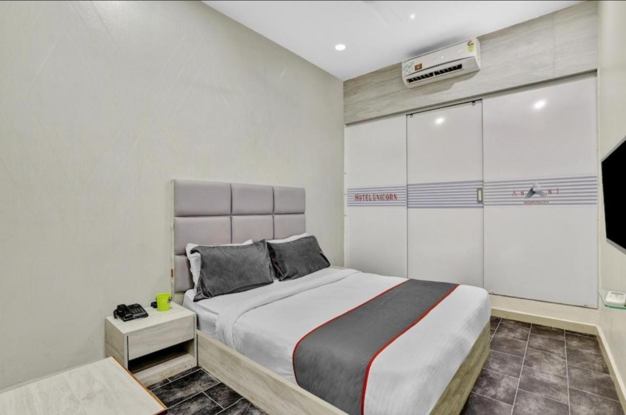 Hotel Unicorn, 苏拉特 外观 照片