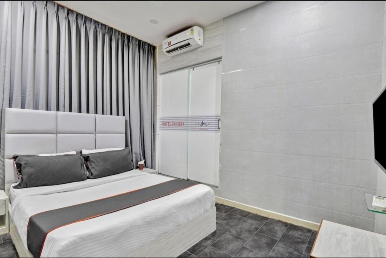 Hotel Unicorn, 苏拉特 外观 照片